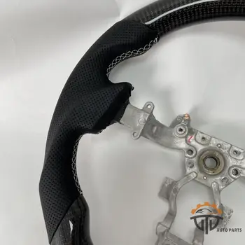  Настоящее высококачественное глянцевое черное карбоновое волокнистое рулевое колесо для перфорированной кожи Nissan GTR R35